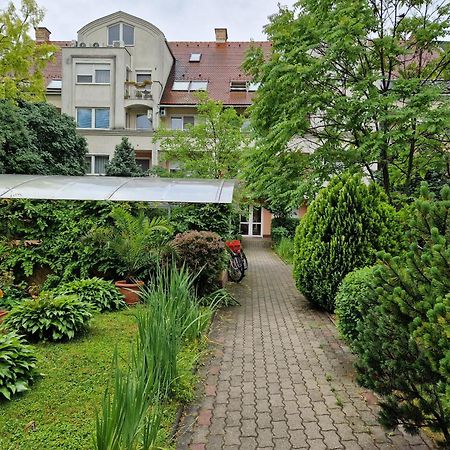 Marti 3 Bedroom Apartment Debrecen Luaran gambar